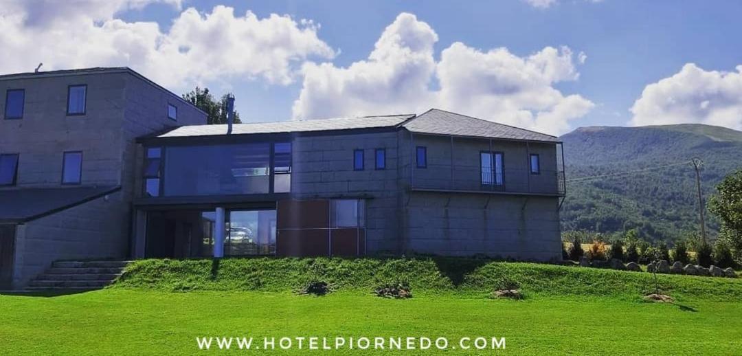 Hotel Piornedo Bagian luar foto