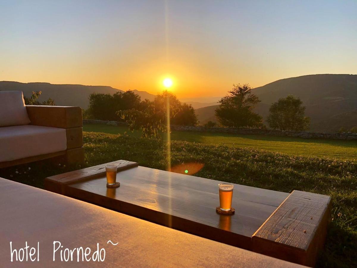 Hotel Piornedo Bagian luar foto